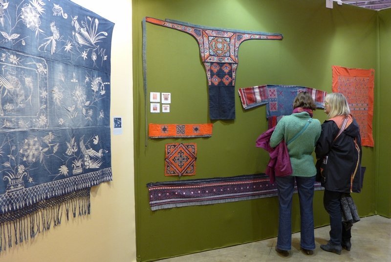 Collection von 'La Cité Interdite': Volkstümliche Textilkunst, vorwiegend aus China