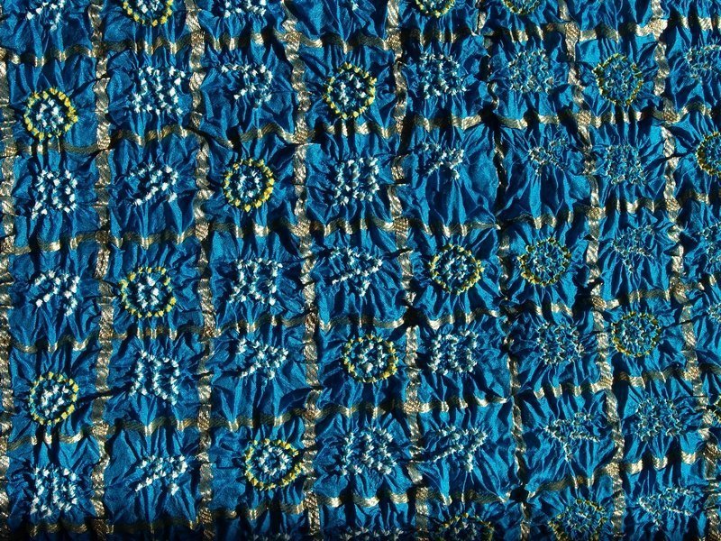 Ausstellung 'Textile Raritäten aus fernen Ländern' Foto freundlicherweise vom Oberfränkischen Textilmuseum Helmbrechts zur Verfügung gestellt