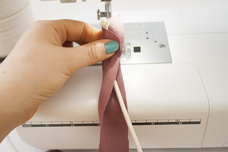 How to make and sew custom piping, no special feet needed