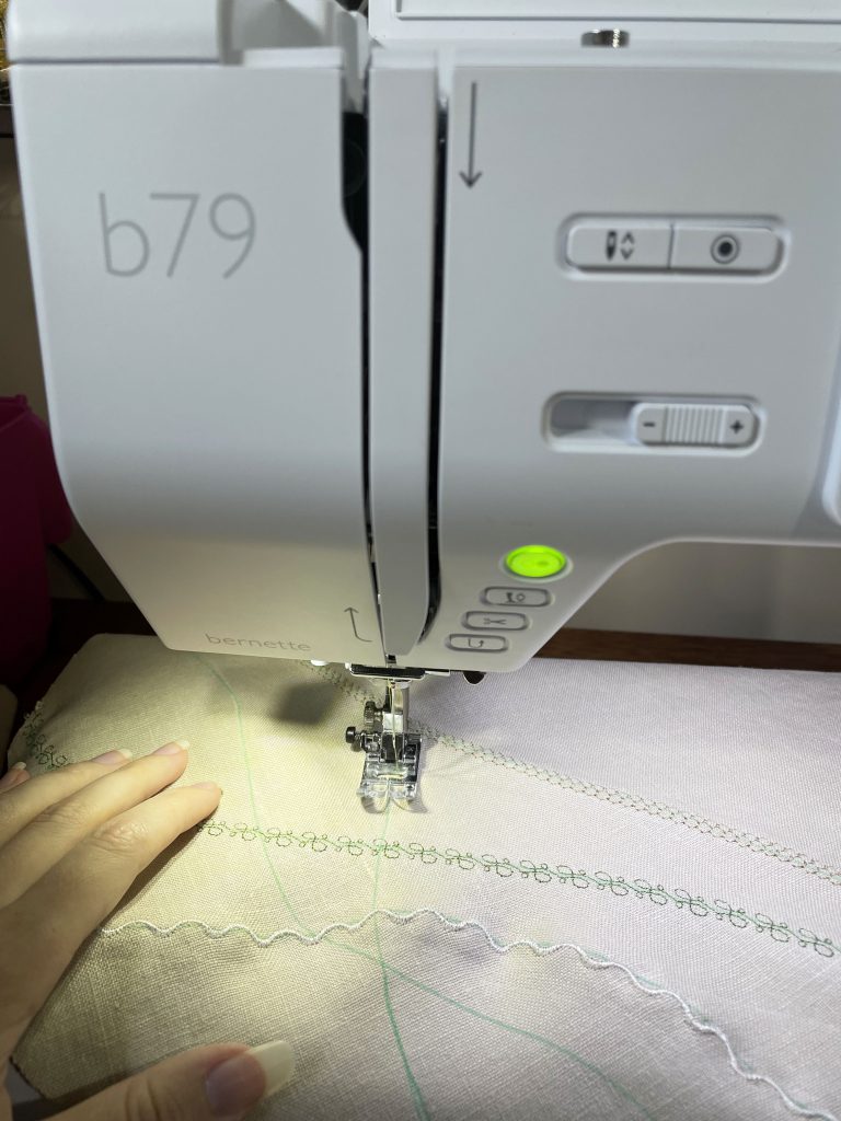 bernette 79 sewing decorative stitches