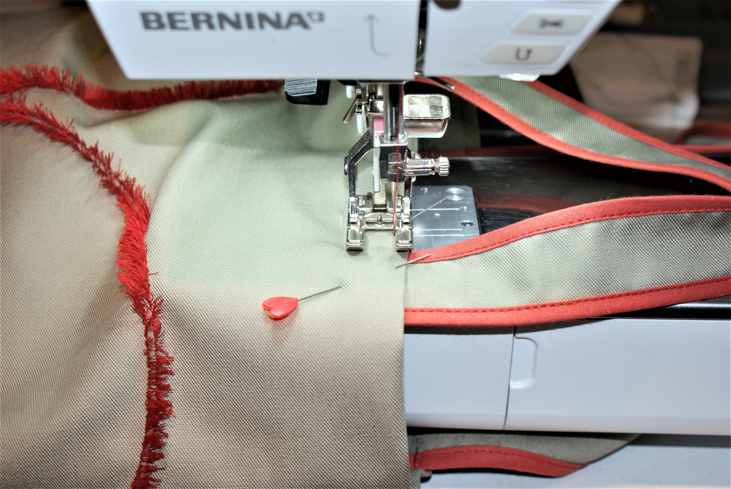 sew tote bag - BERNINA open embroidery foot - fringes