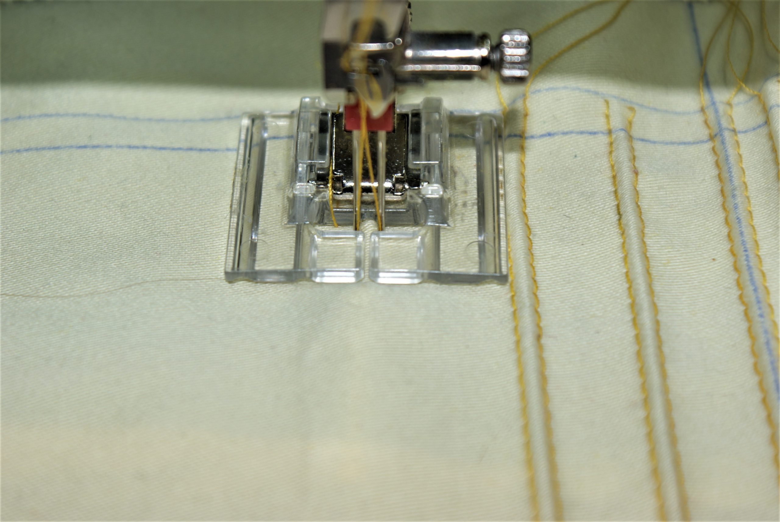 Sew pintucks with cord with foot 46C