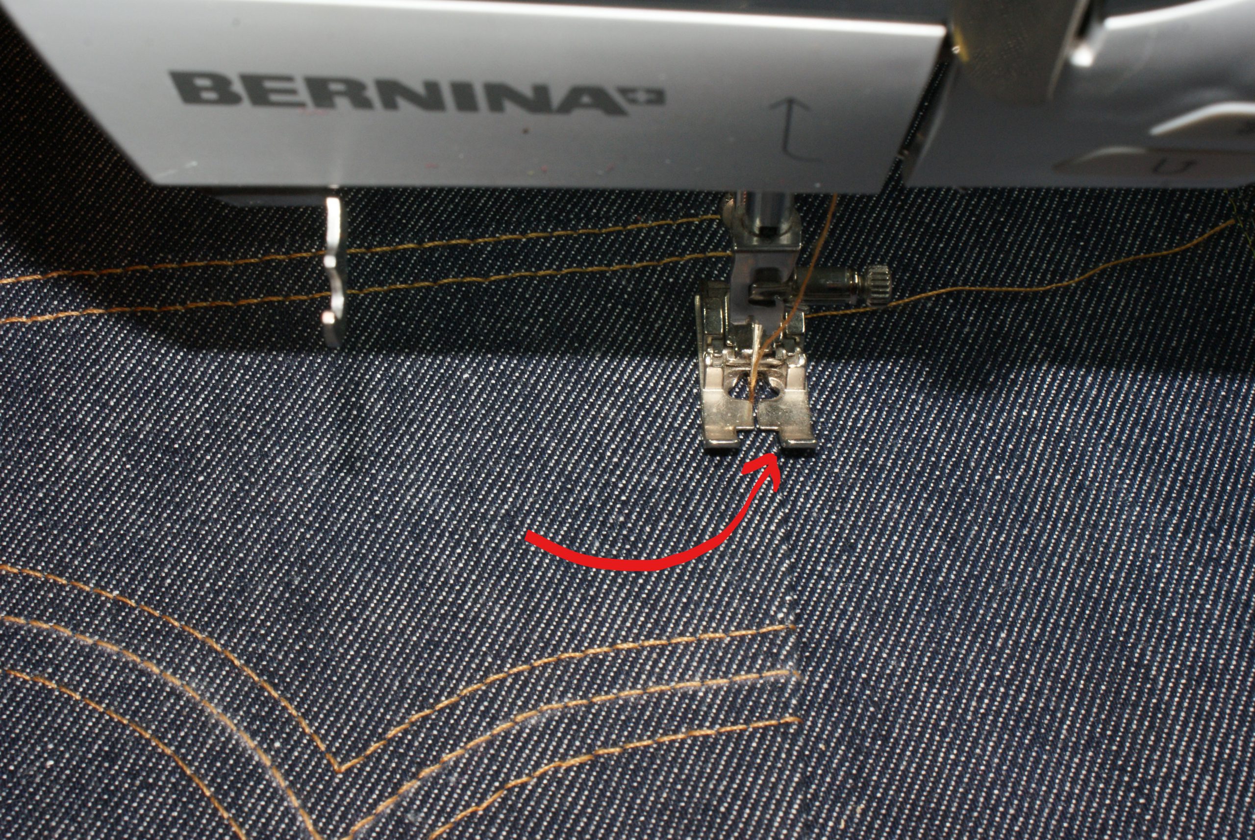 Sew a jeans pocket with cordonnet foot #11 Bernina